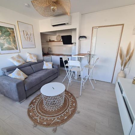 Appartement Lumineux Avec Vue Sur Mer A 50 M De La Plage Et Du Centre Ла-Гранд-Мот Экстерьер фото